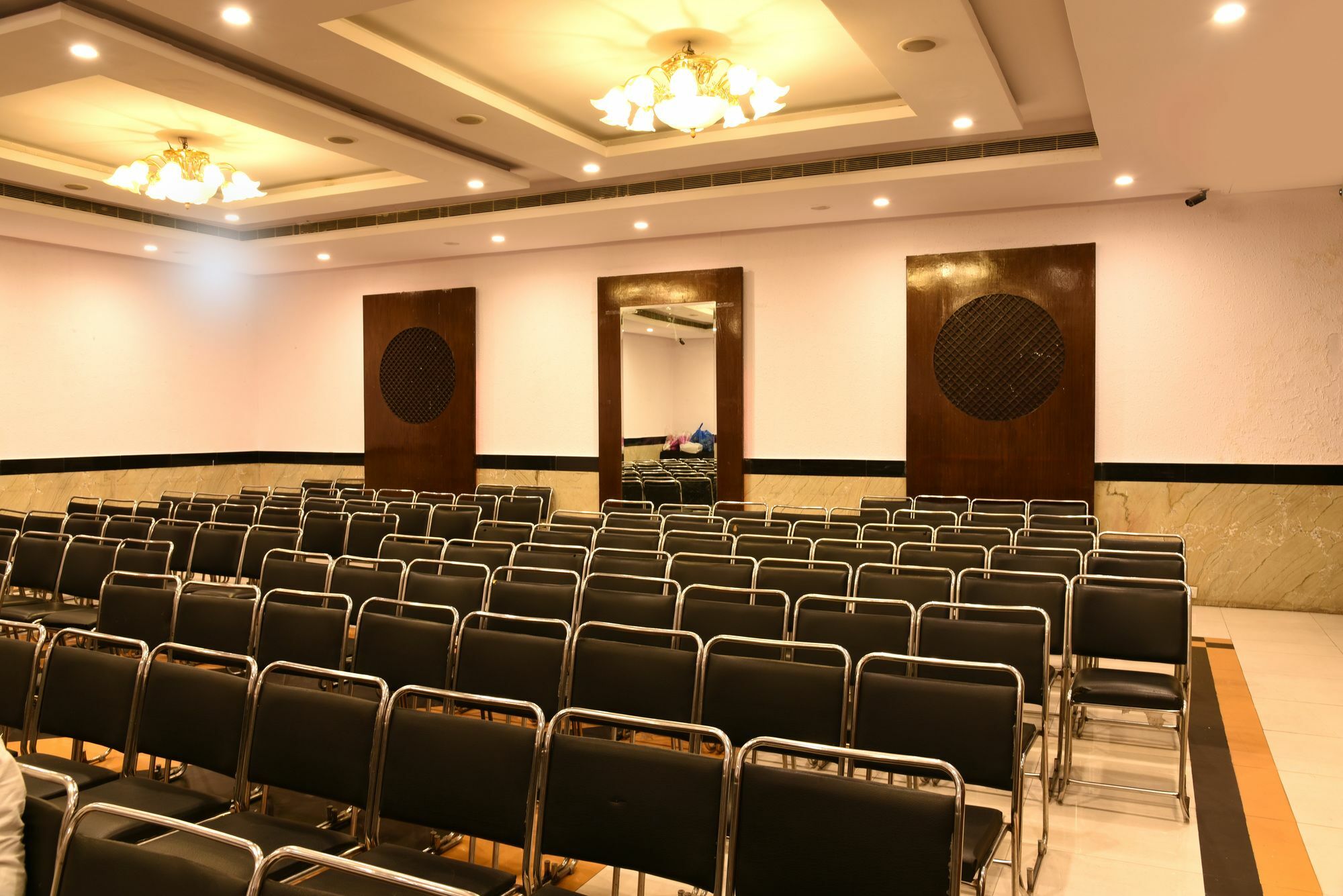 Hotel Treebo Trend Wood Bridge Hyderabad Esterno foto