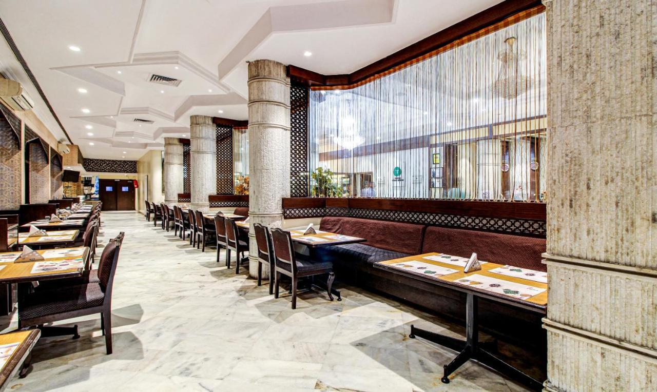 Hotel Treebo Trend Wood Bridge Hyderabad Esterno foto