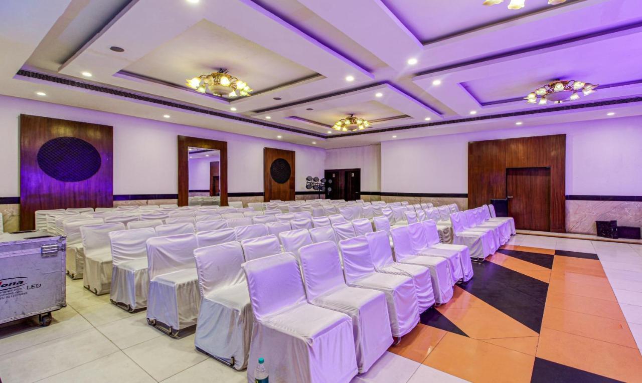 Hotel Treebo Trend Wood Bridge Hyderabad Esterno foto